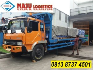 Sewa Truk Tronton Surabaya Bali